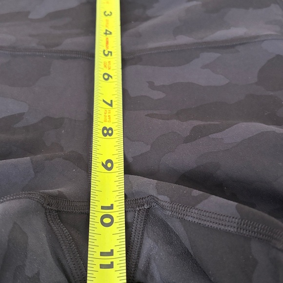 Lululemon Align High Rise Dark Camo Leggings 25" black gray size 6 - Picture 8 of 9